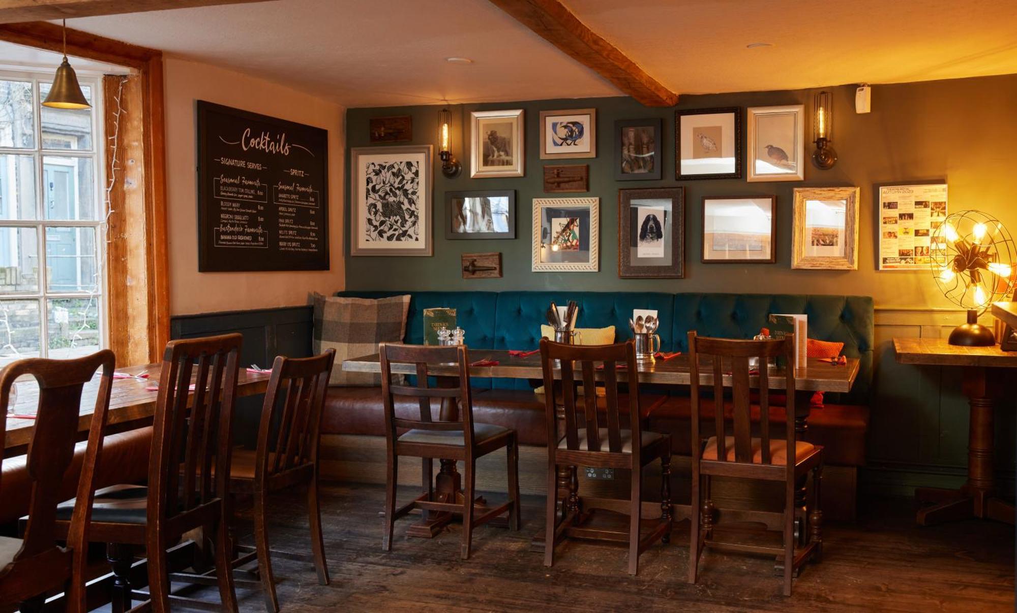 Dog And Partridge By Greene King Inns Bury St. Edmunds Esterno foto